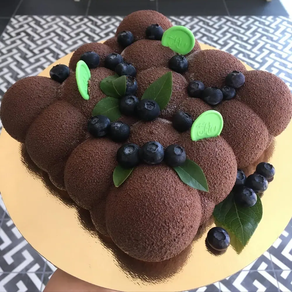 Čokoládový mousse dezert s borůvkami